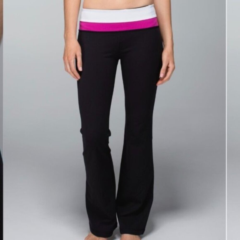 Lululemon reversible Groove Pant (Reg) Black / White / Raspberry / solid blk EUC